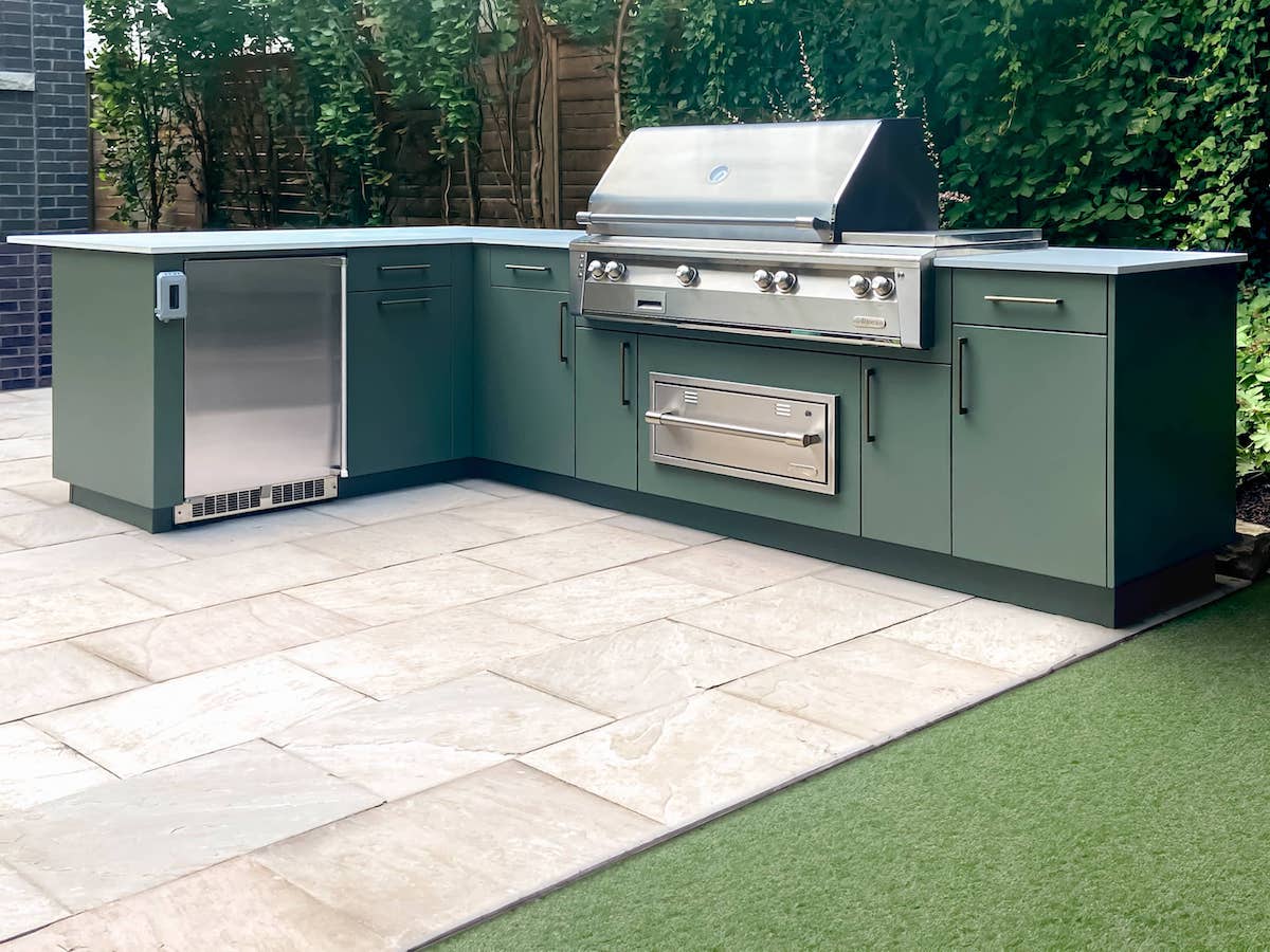 outdoor kitchen colours